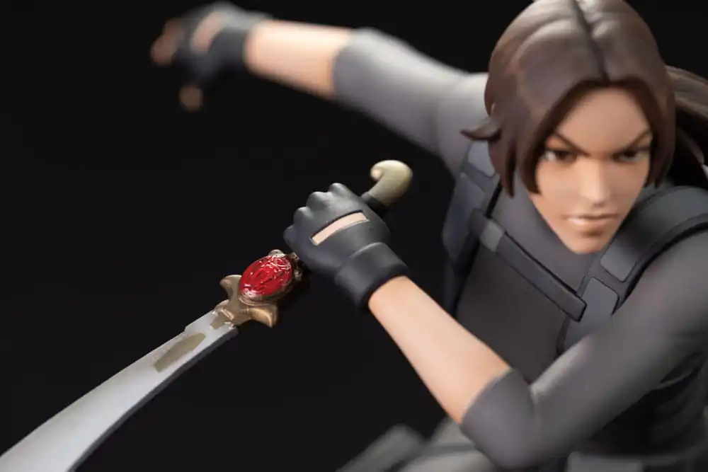 Tomb Raider Statua z PVC The Legend of Lara Croft 19 cm zdjęcie produktu