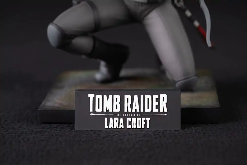 Tomb Raider Statua z PVC The Legend of Lara Croft 19 cm zdjęcie produktu