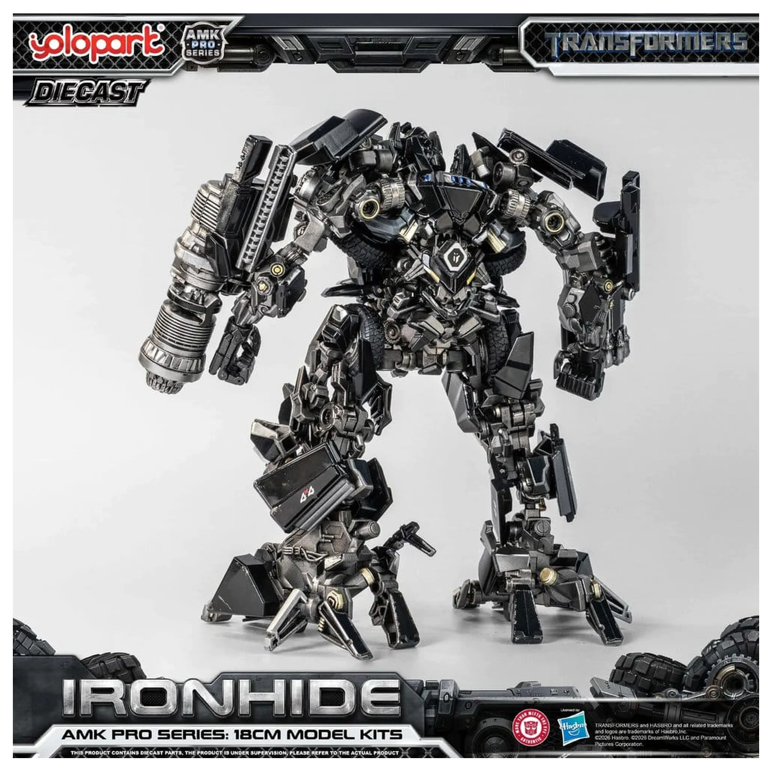 Transformers (2007) AMK PRO Series plastikowy zestaw modelarski Ironhide 18 cm zdjęcie produktu