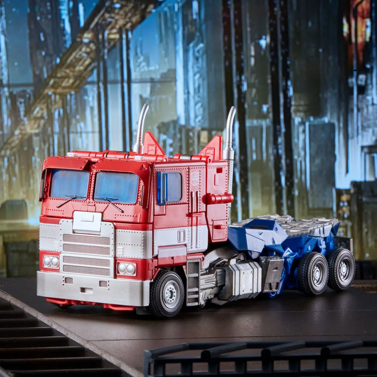 Transformers Move Masterpiece Bumblebee Optimus Prime 27 cm zdjęcie produktu