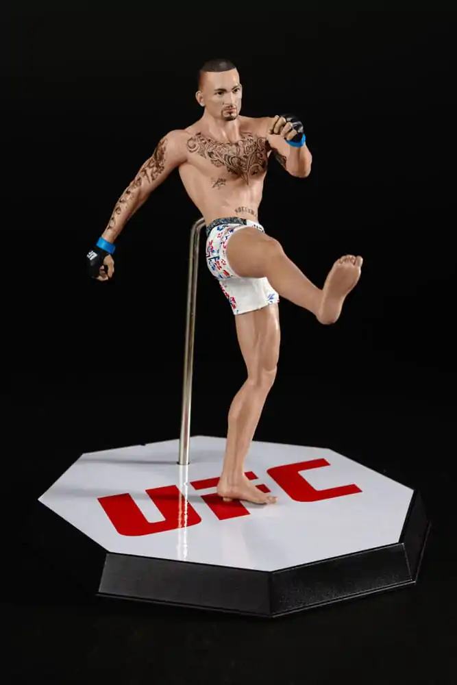 Statua UFC Posed PVC Max Holloway 18 cm zdjęcie produktu