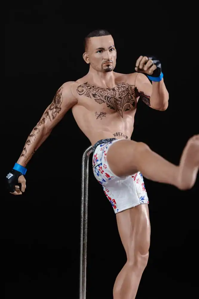 Statua UFC Posed PVC Max Holloway 18 cm zdjęcie produktu