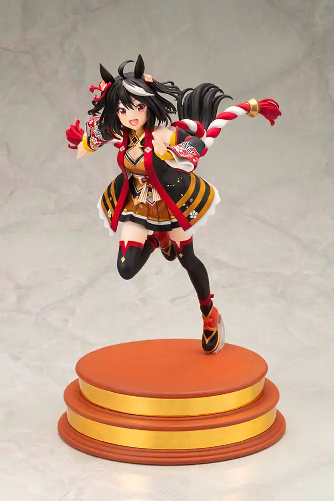 Uma Musume Pretty Derby PVC Statua 1/7 Prześcigając Nadciągające Upały Kitasan Black 30 cm zdjęcie produktu