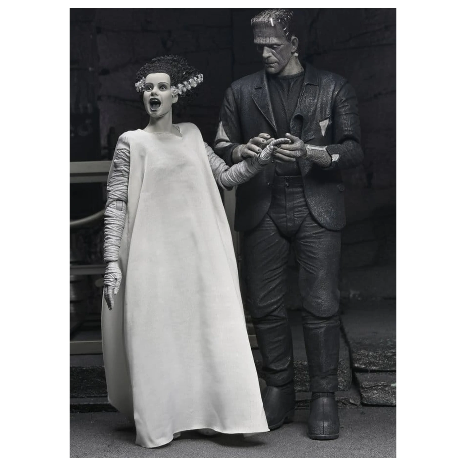 Universal Monsters 2-pak figurek Bride of Frankenstein 90th Anniversary The Monster & His Mate (B&W) 18 cm zdjęcie produktu