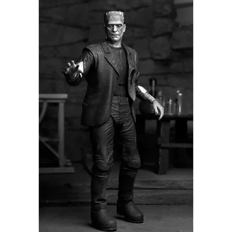 Universal Monsters Narzeczona Frankensteina Ultimate Narzeczona Potwora Frankensteina Wersja B&W. Figurka 18 cm zdjęcie produktu