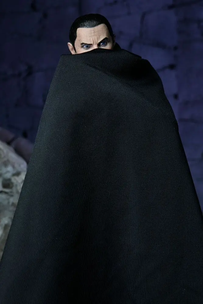 Figurka akcji Ultimate Dracula (Transylvania) z Universal Monsters 18 cm zdjęcie produktu