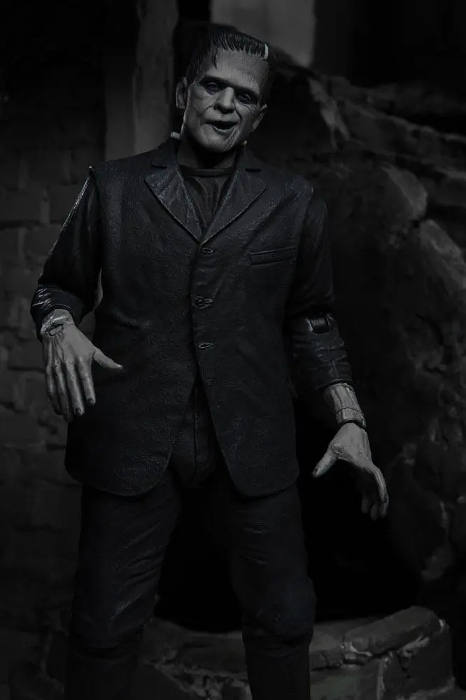 Universal Monsters Action Figure Ultimate Frankenstein's Monster (Czarno-biały) Figurka Akcji 18 cm zdjęcie produktu