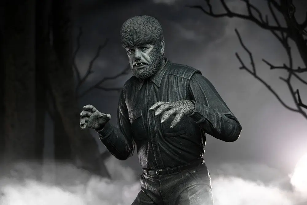 Universal Monsters Figurka Akcji Ultimate The Wolf Man (Black & White) 18 cm zdjęcie produktu