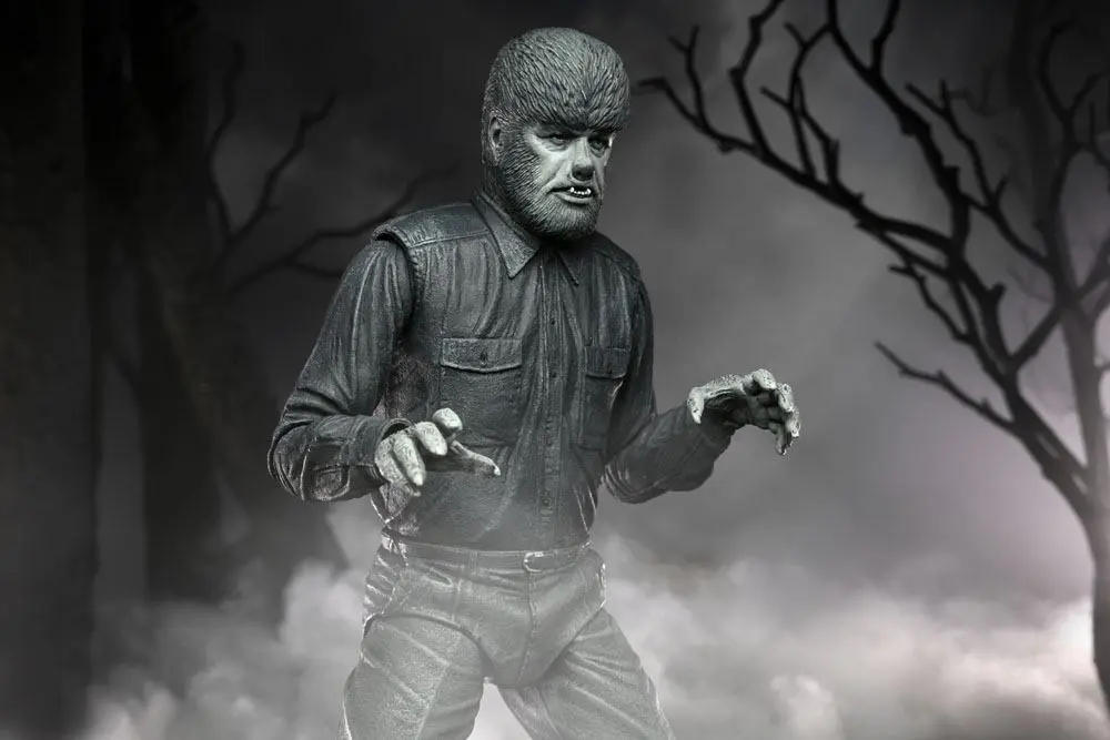 Universal Monsters Figurka Akcji Ultimate The Wolf Man (Black & White) 18 cm zdjęcie produktu