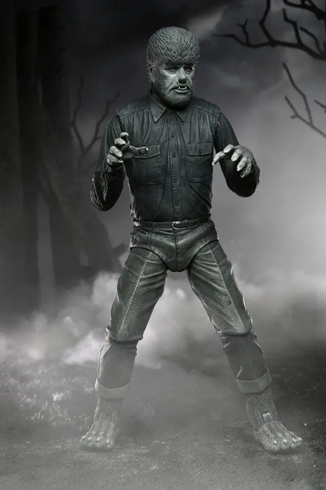 Universal Monsters Figurka Akcji Ultimate The Wolf Man (Black & White) 18 cm zdjęcie produktu