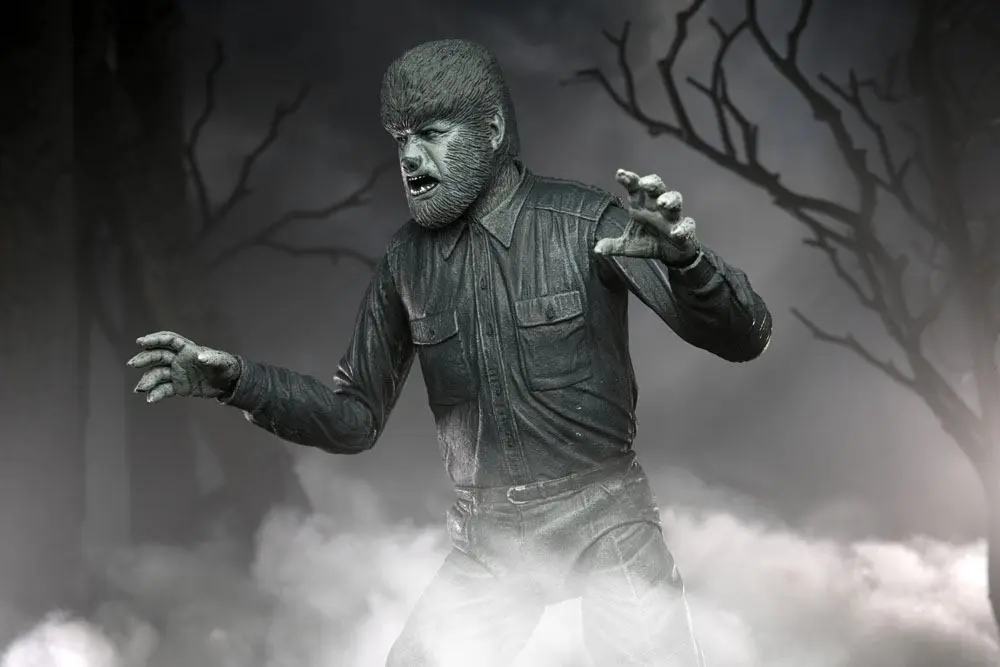 Universal Monsters Figurka Akcji Ultimate The Wolf Man (Black & White) 18 cm zdjęcie produktu