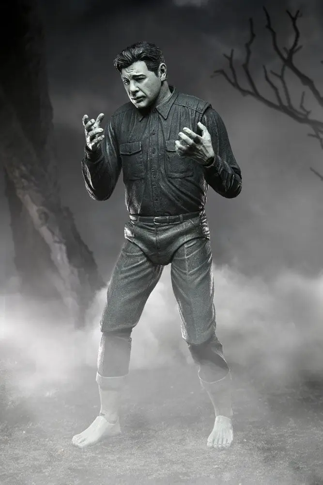 Universal Monsters Figurka Akcji Ultimate The Wolf Man (Black & White) 18 cm zdjęcie produktu