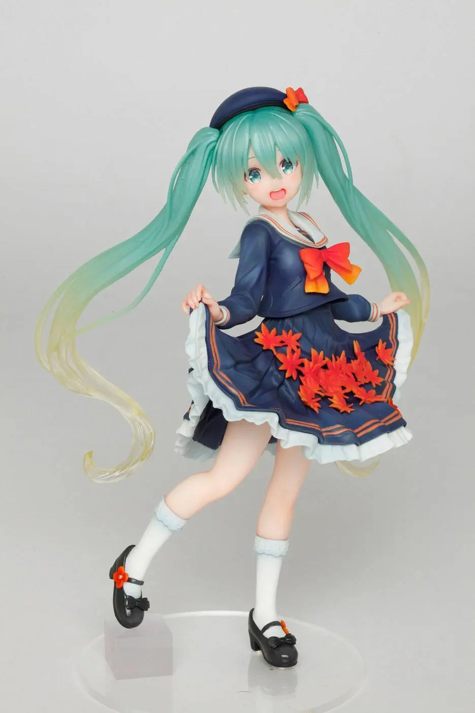 Vocaloid PVC Statuetka Hatsune Miku 3rd Season Autumn Ver. (re-sales) 18 cm zdjęcie produktu