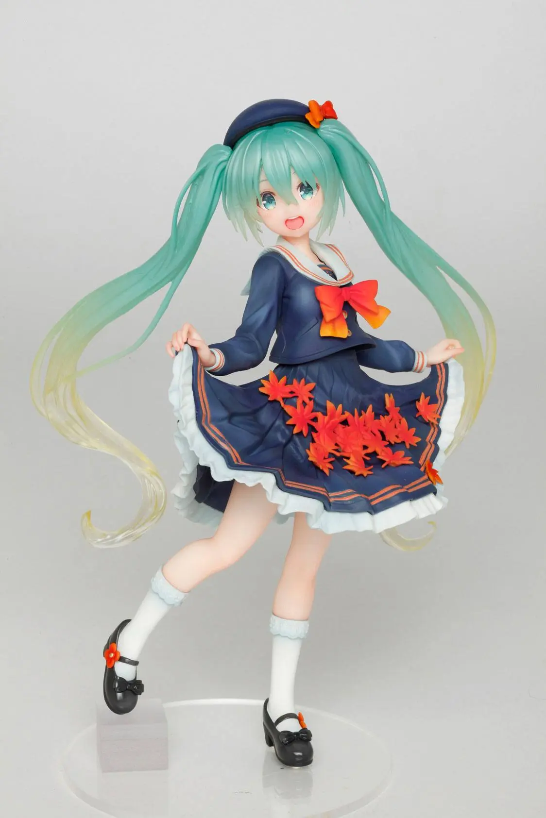Vocaloid PVC Statuetka Hatsune Miku 3rd Season Autumn Ver. (re-sales) 18 cm zdjęcie produktu