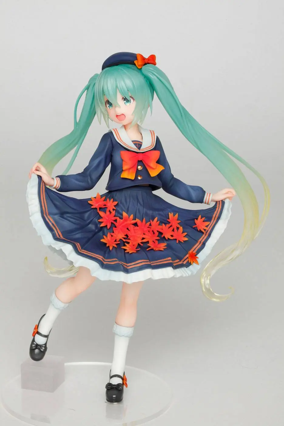 Vocaloid PVC Statuetka Hatsune Miku 3rd Season Autumn Ver. (re-sales) 18 cm zdjęcie produktu