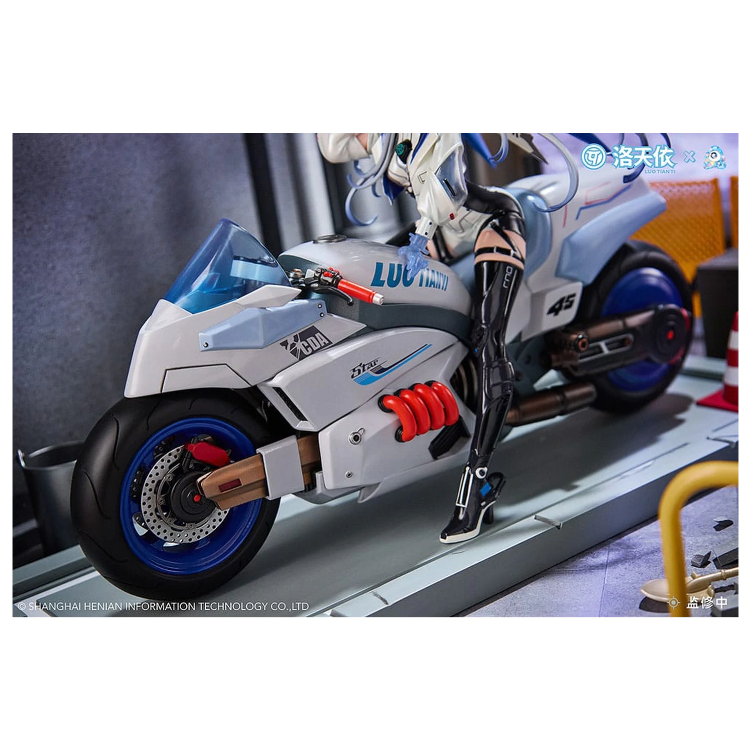 Statua PCV Vsinger 1/7 Vsinger Luo Tianyi Retro-Future Storm Driver Ver. 23 cm zdjęcie produktu