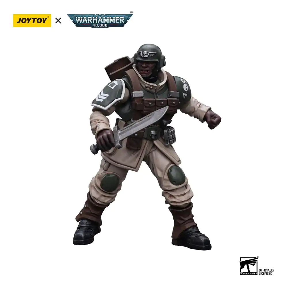 Figurka Akcji Warhammer 40k 1/18 Astra Militarum Cadian Command Squad Veteran ze Sztandarem Pułkowym 12 cm zdjęcie produktu