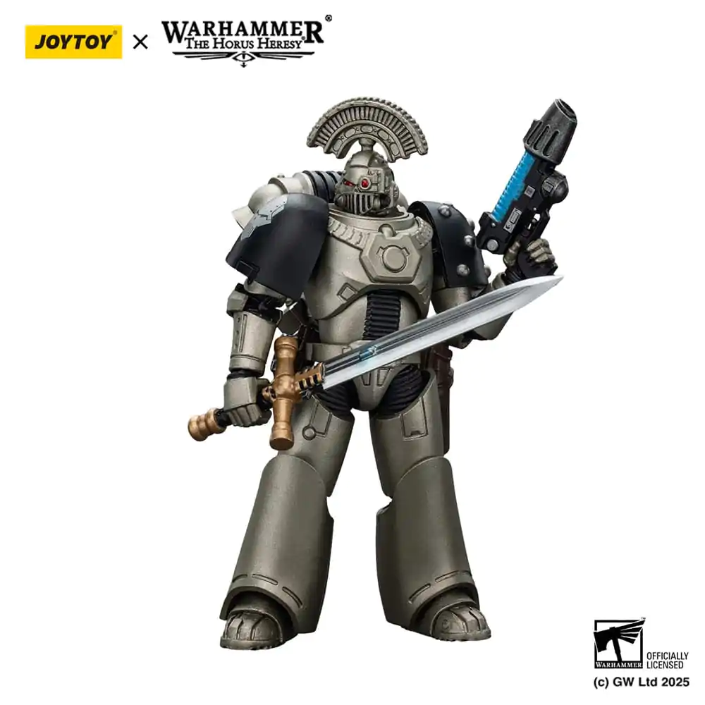 Warhammer The Horus Heresy Figurka Akcji 1/18 Iron Warriors MKVI Taktyczny Sierżant z Mieczem Energetycznym i Pistoletem Plazmowym 12 cm zdjęcie produktu