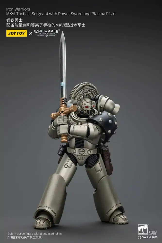 Warhammer The Horus Heresy Figurka Akcji 1/18 Iron Warriors MKVI Taktyczny Sierżant z Mieczem Energetycznym i Pistoletem Plazmowym 12 cm zdjęcie produktu
