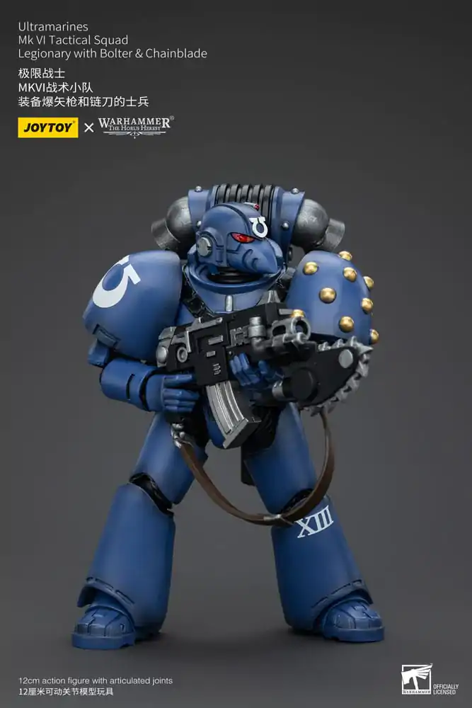 Warhammer The Horus Heresy Figurka Akcji 1/18 Ultramarines MK VI Tactical Squad Legionista z Bolterem i Piłą Łańcuchową 12 cm zdjęcie produktu