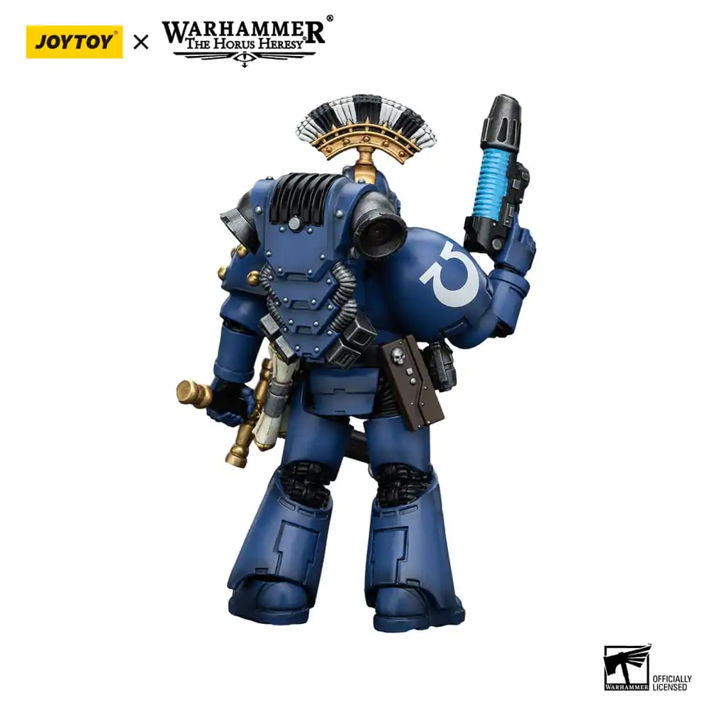 Warhammer The Horus Heresy Figurka Akcji 1/18 Ultramarines MK VI Tactical Squad Sierżant z Plasma Pistol i Power Sword 12 cm zdjęcie produktu