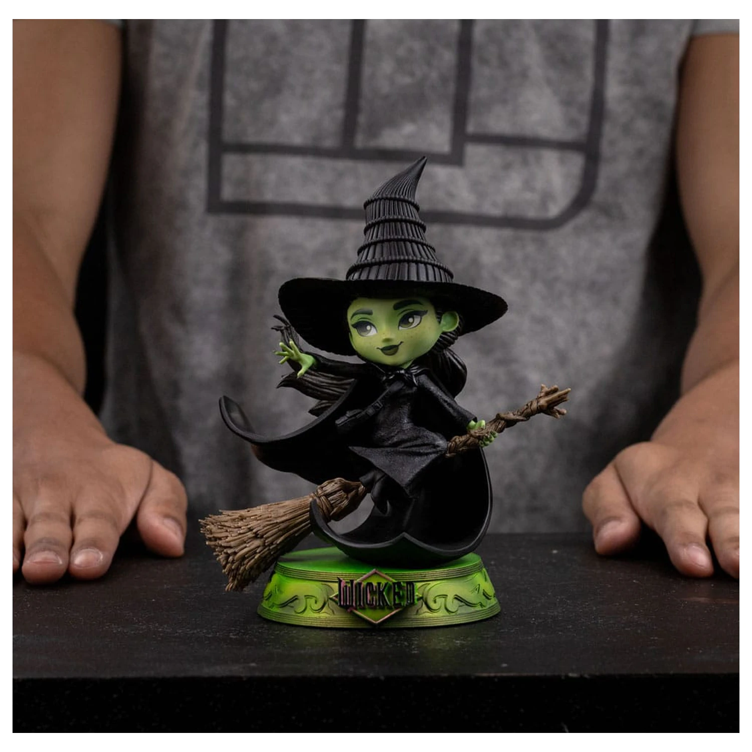 Wicked Mini Co. figurka PVC Elphaba 18 cm zdjęcie produktu
