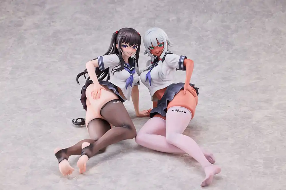 Figurki World Where the Thickness of a Girl's Thighs is Equal to Her Social Status 1/5 Raura Aiza & Iroha Shishikura 14 cm zdjęcie produktu