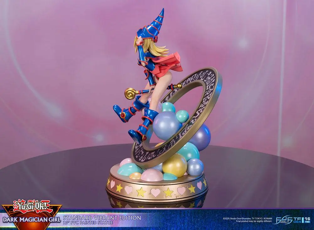 Yu-Gi-Oh! PVC Statua Mroczna Magiczka Standard Vibrant Edition 30 cm zdjęcie produktu