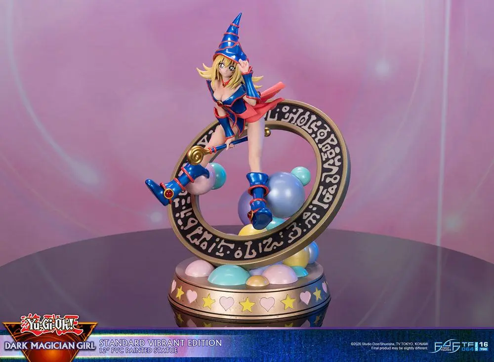 Yu-Gi-Oh! PVC Statua Mroczna Magiczka Standard Vibrant Edition 30 cm zdjęcie produktu