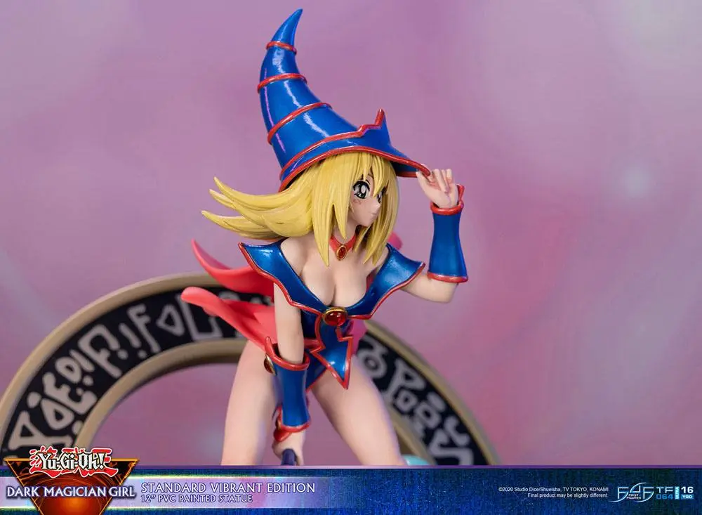 Yu-Gi-Oh! PVC Statua Mroczna Magiczka Standard Vibrant Edition 30 cm zdjęcie produktu