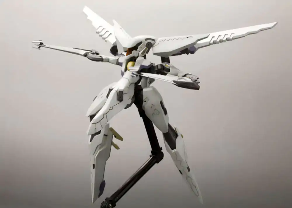 Zone of the Enders The 2nd Runner Plastic Model Kit Vic Viper 18 cm zdjęcie produktu