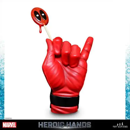 Marvel Heroic Hands Statua naturalnej wielkości #3A Deadpool 25 cm termékfotója